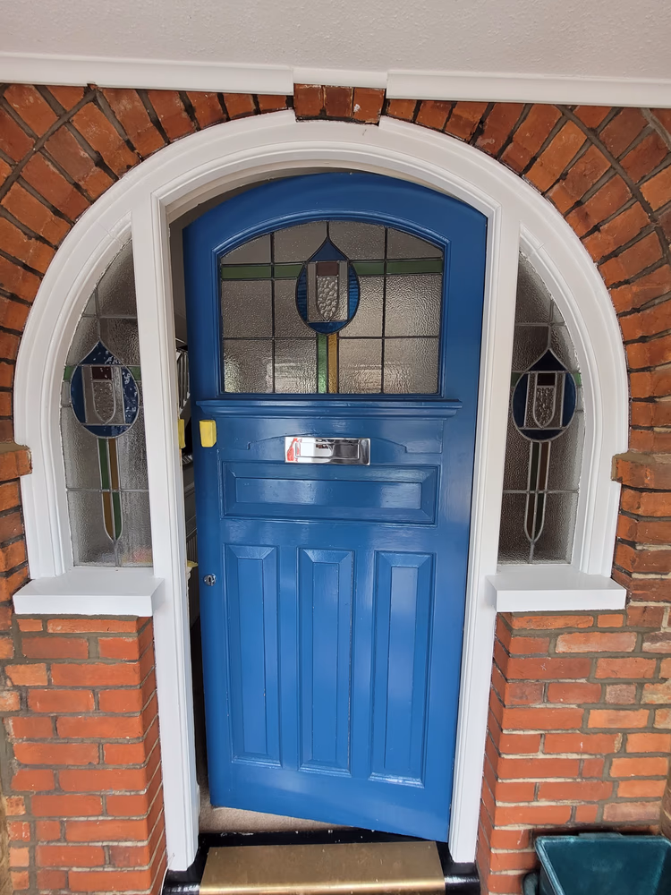 Front Door High Gloss in Oxford Blue, before
