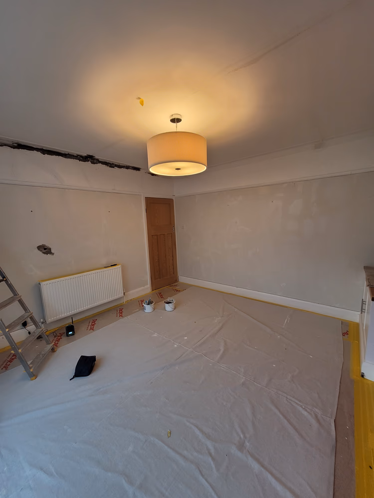 Full Redecoration of Lounge in Surbiton, photo 25 of 35