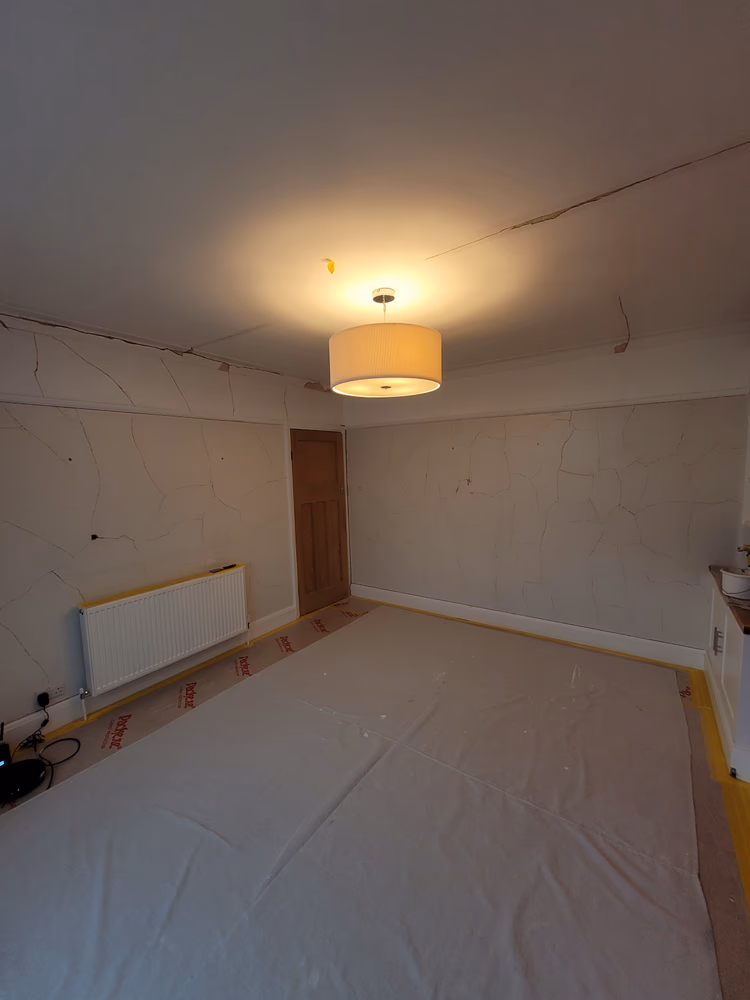 Full Redecoration of Lounge in Surbiton, photo 29 of 35