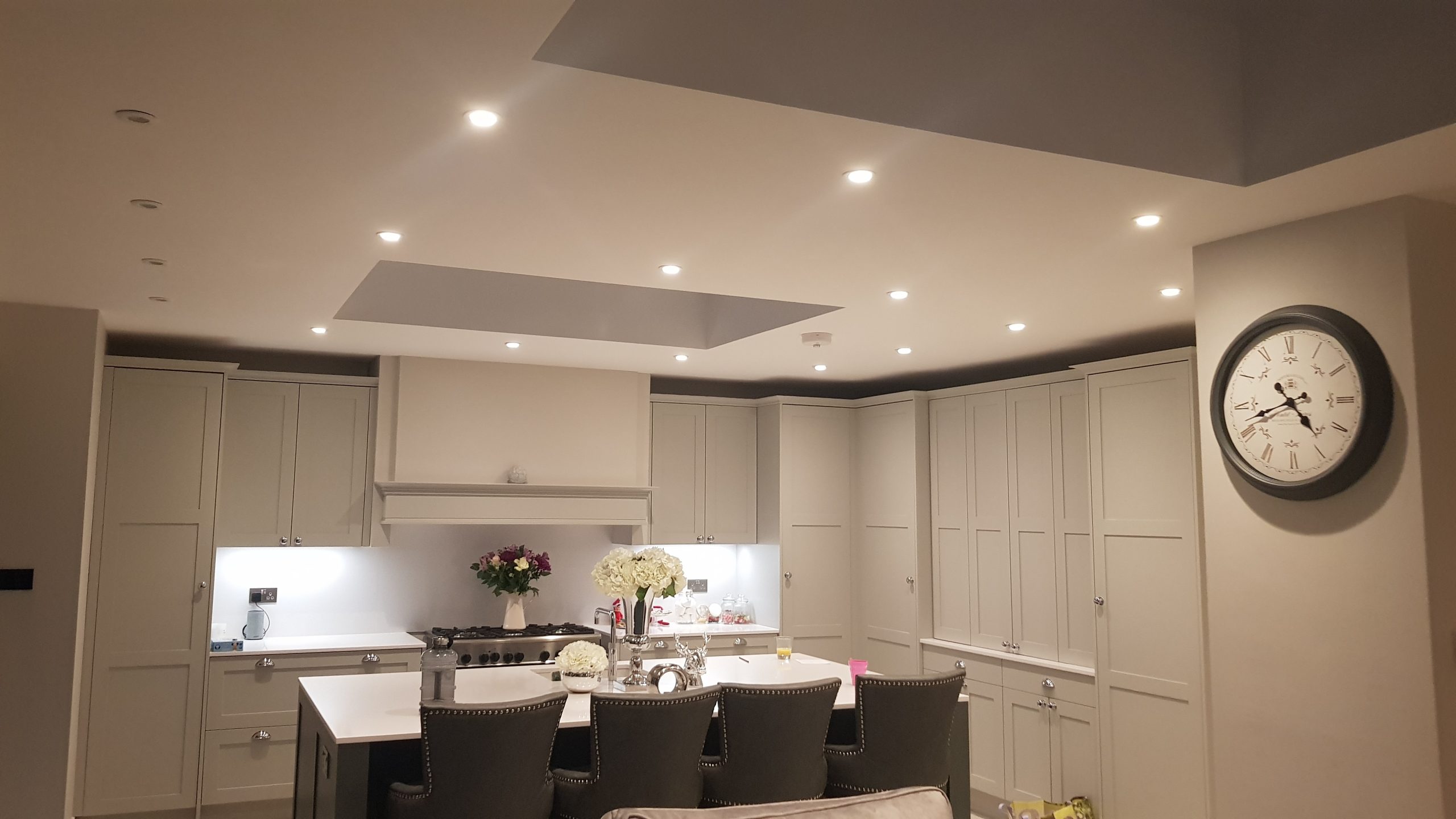 Finishing Touch Decorating Specialists - Surrey | Epsom | Stoneleigh | Ewell | Epsom and Ewell | Cheam | Tolworth | Surbiton | Berrylands | Wimbledon | Raynes Park | Epsom downs | Kingston